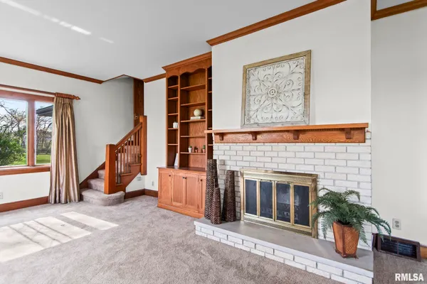 $255,000 | 1620 Old 36, Jacksonville, IL 62650