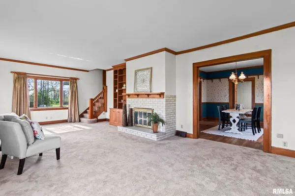 $255,000 | 1620 Old 36, Jacksonville, IL 62650