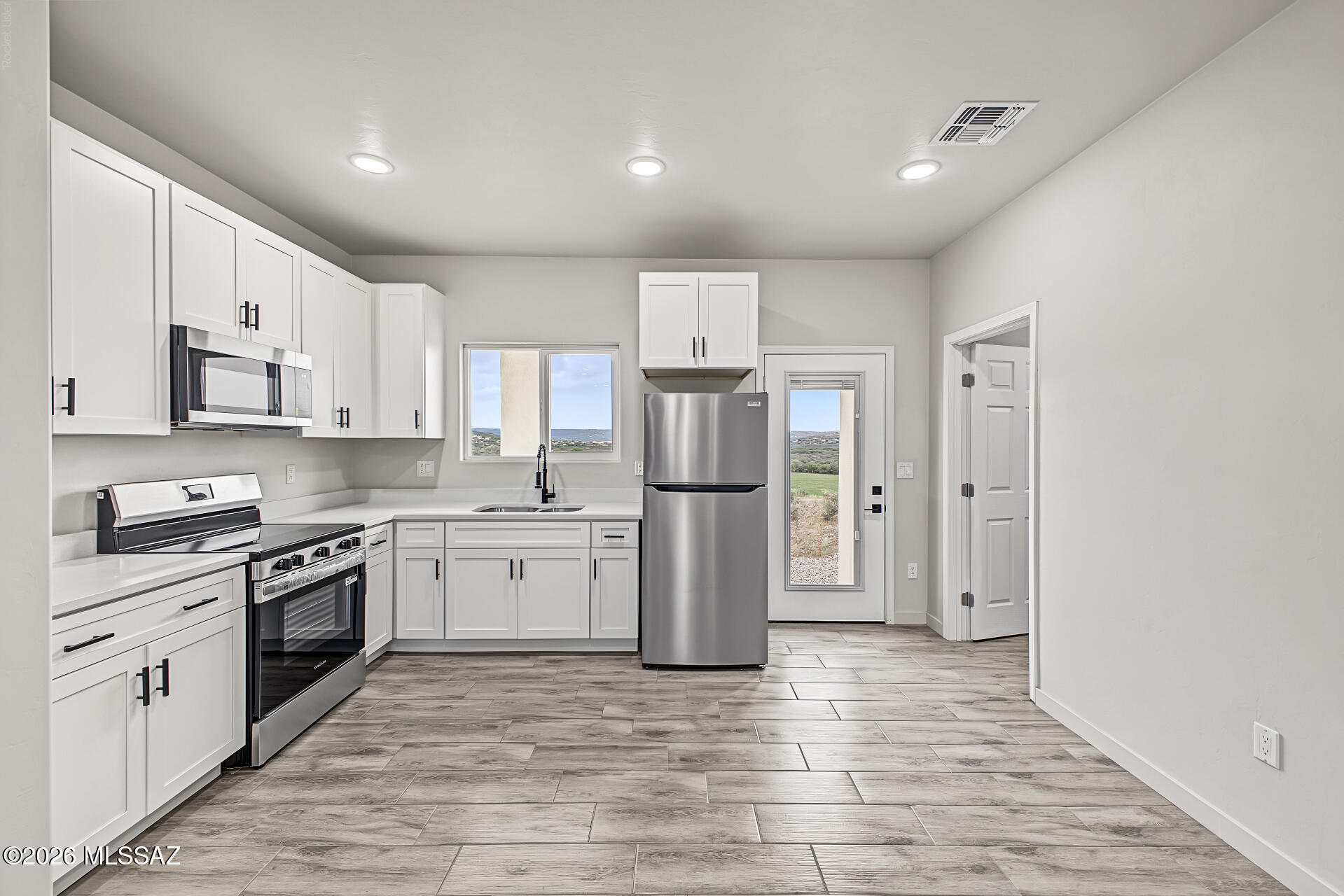 400 Cancun Court Rio Rico, AZ 85648 - Photo 11 of 32 11-Cancun