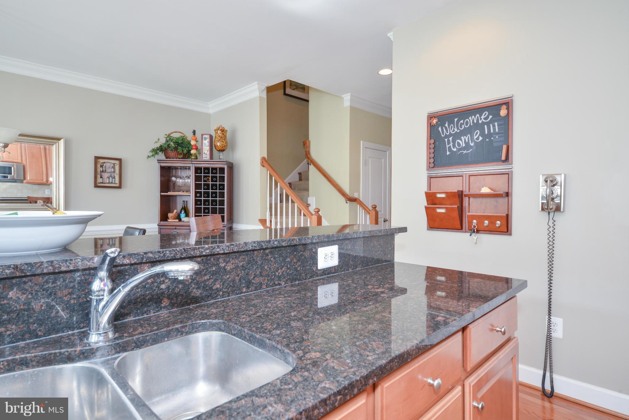405 Spring Street Herndon, VA 20170 - Photo 3 of 28 Kitchen