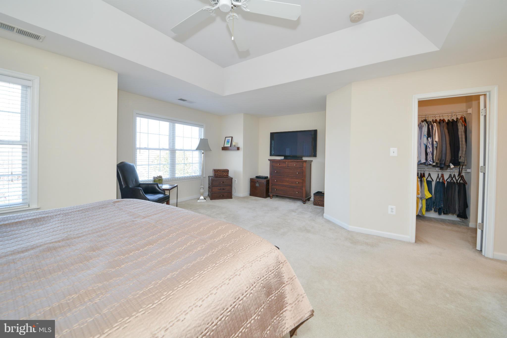 405 Spring Street Herndon, VA 20170 - Photo 25 of 28 Bedroom (Master)