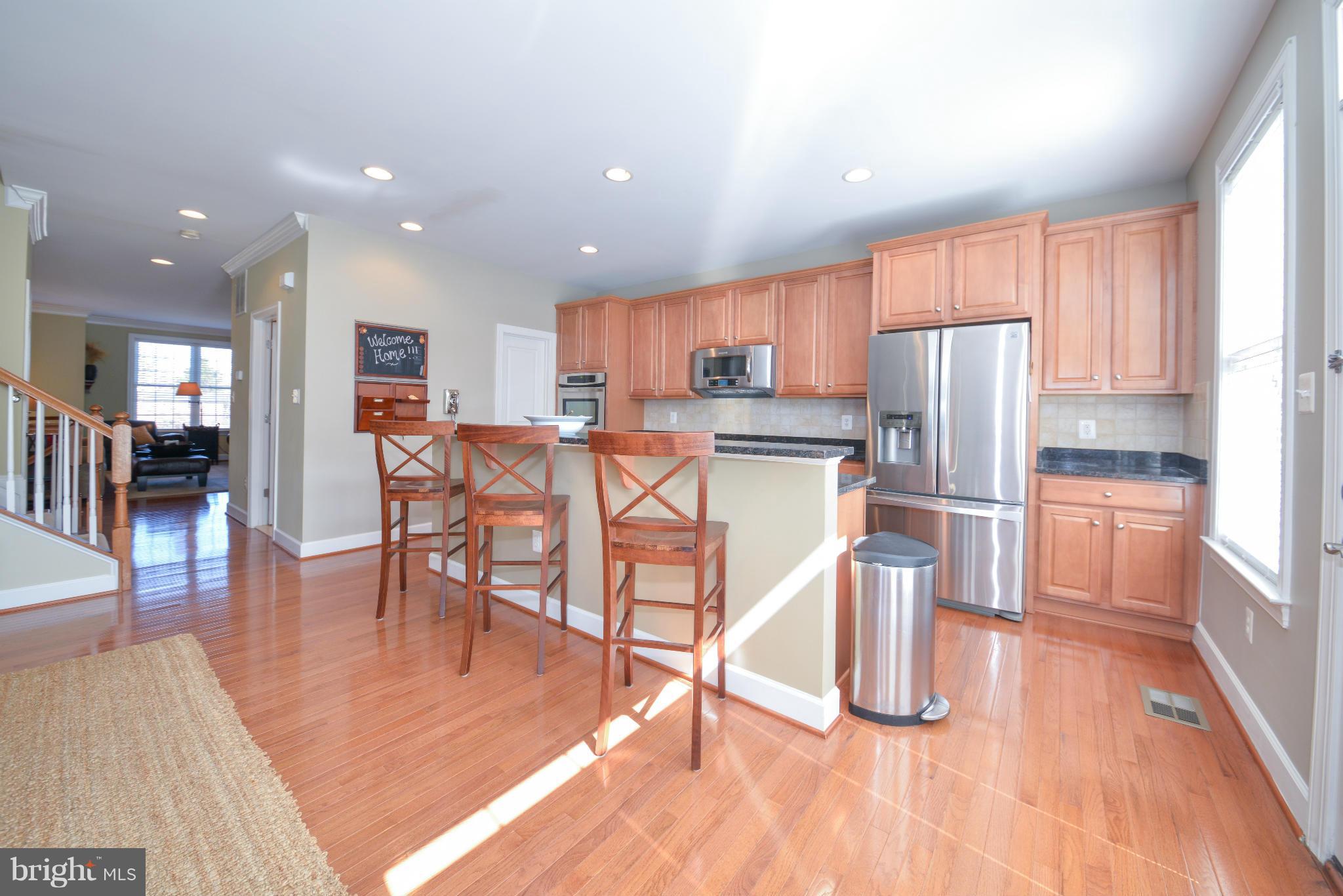 405 Spring Street Herndon, VA 20170 - Photo 8 of 28 Kitchen