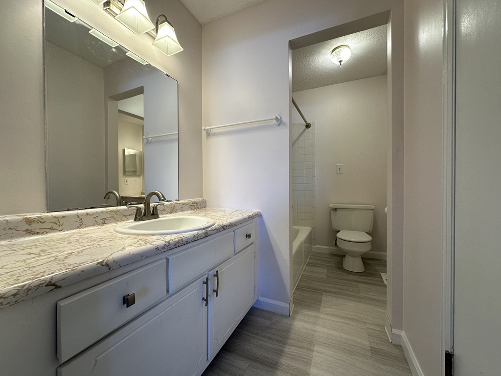 324 Russell Road, Unit 109 Westfield, MA 01085 - Photo 11 of 13