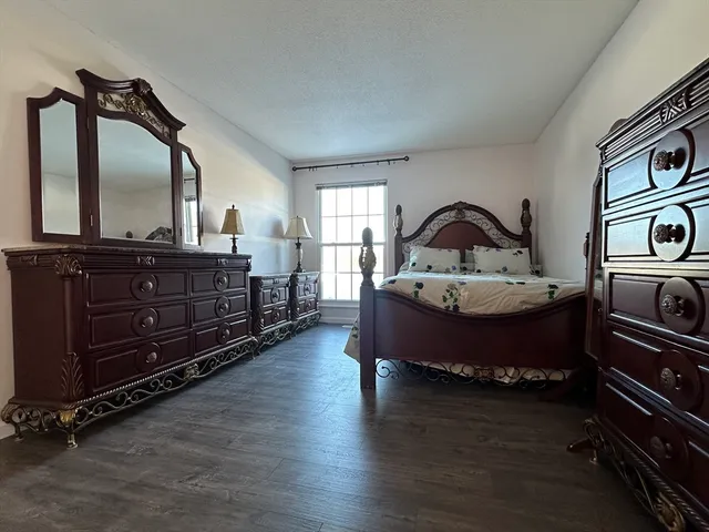 $199,900 | 324 Russell Road, Unit 109, Westfield, MA 01085