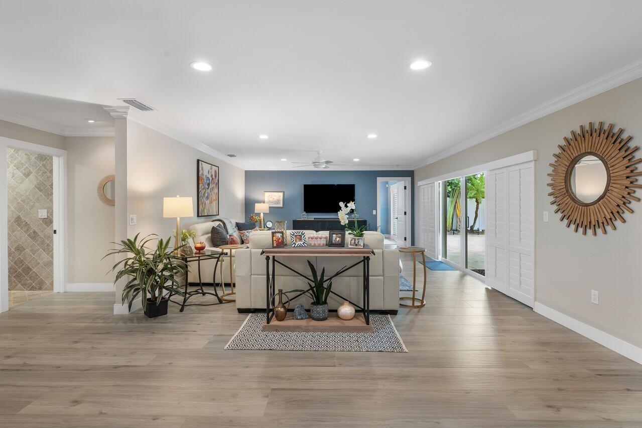 005-1701CocoanutRoad-BocaRaton-FL-33432-
