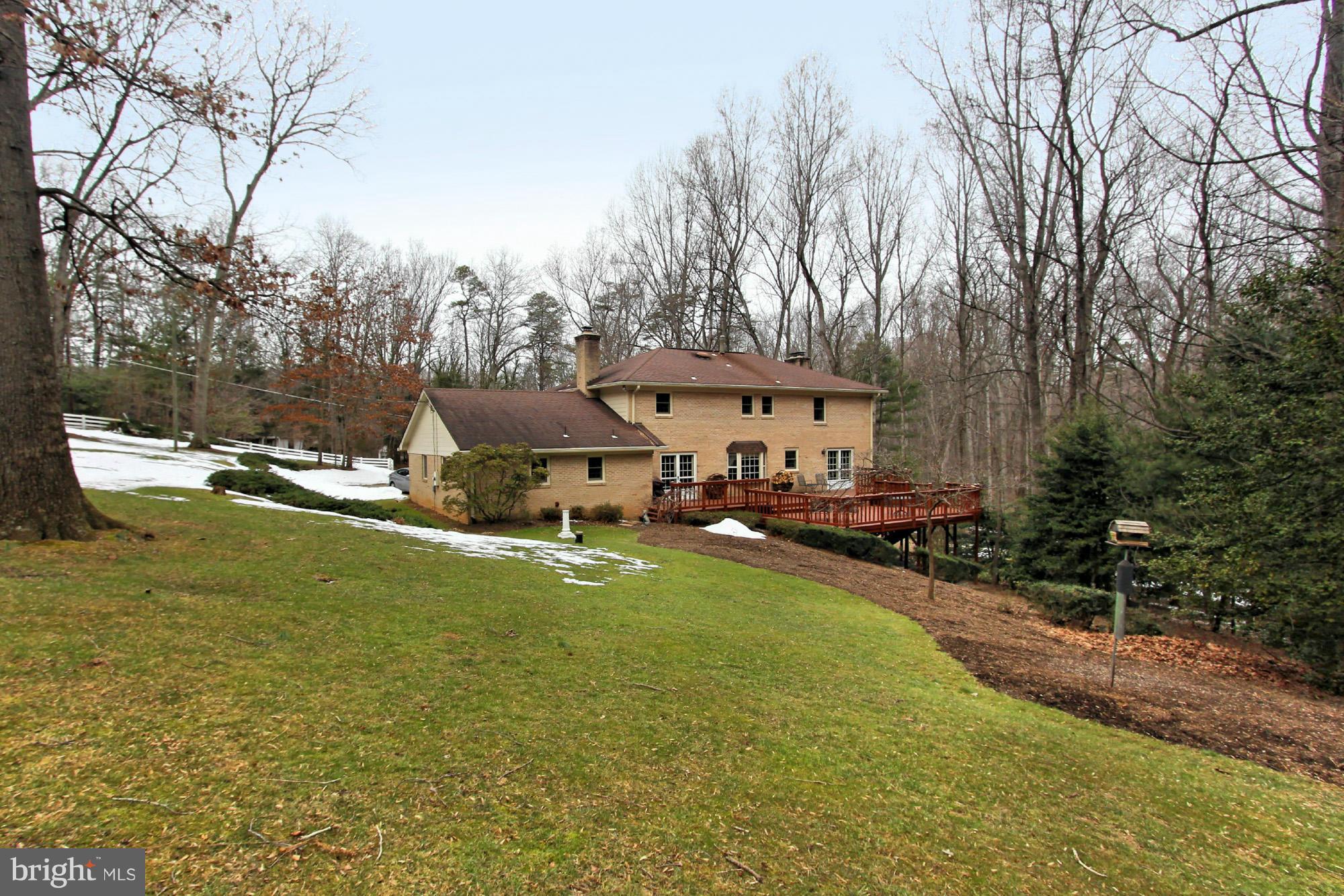 2501 Leeds Road Oakton, VA 22124 - Photo 27 of 30 Exterior (Rear)