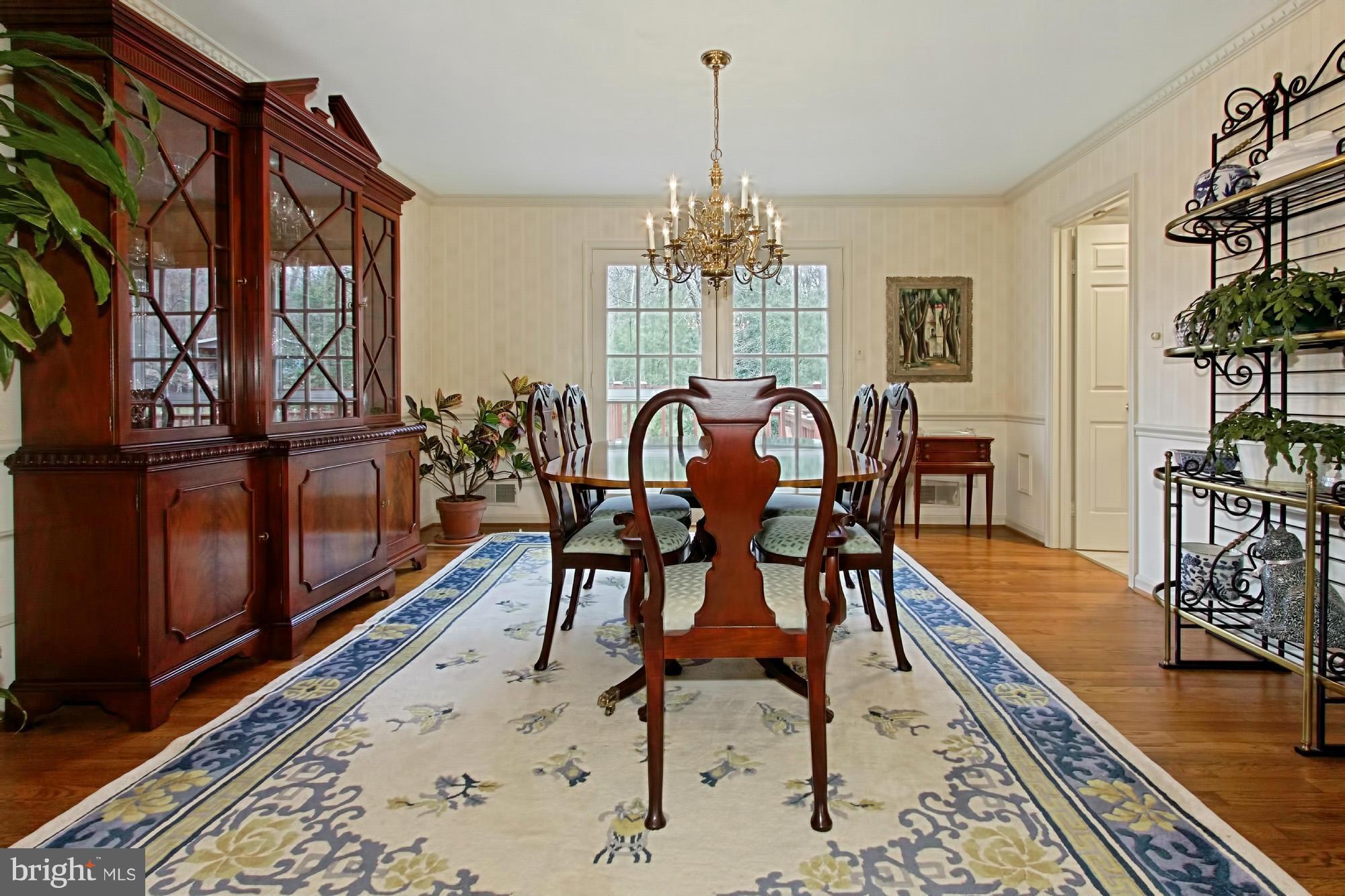 2501 Leeds Road Oakton, VA 22124 - Photo 6 of 30 Dining Room