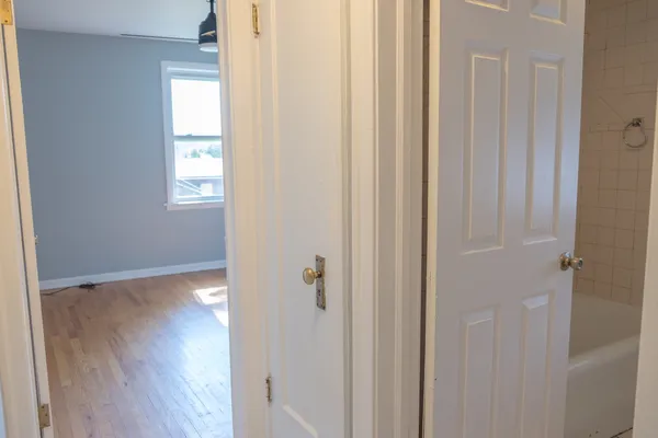 $1,700 | 5445 West 64th Street, Unit 2, Chicago, IL 60638