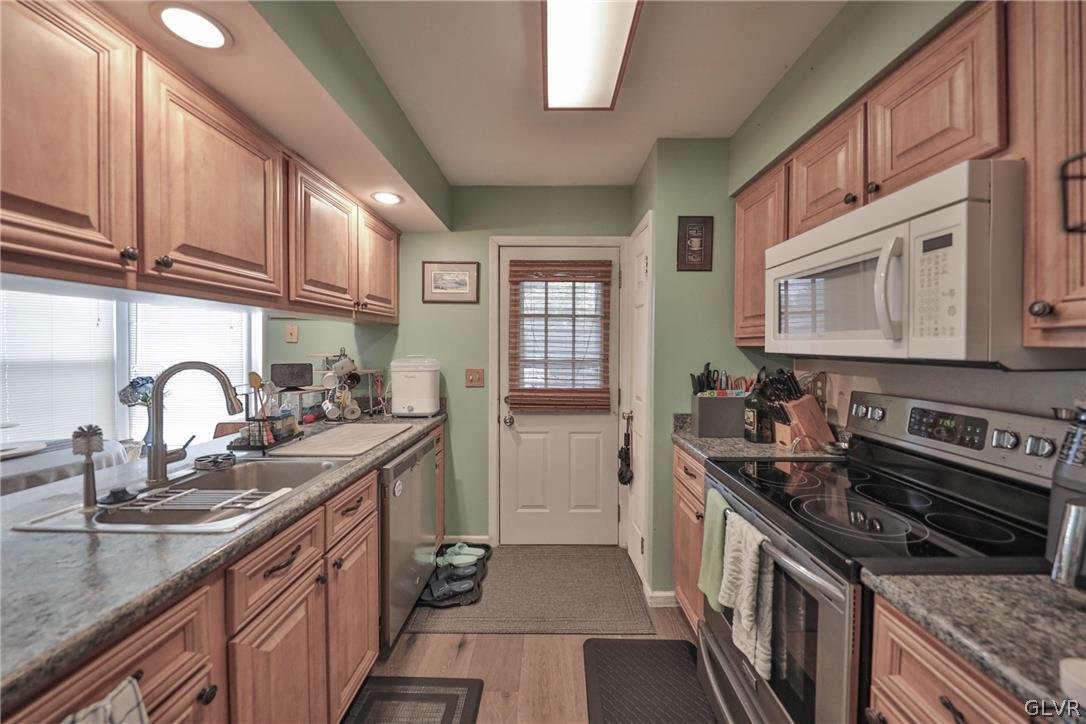 1258 Forest Road Whitehall, PA 18052 - Photo 16 of 40 Gallery Image 16