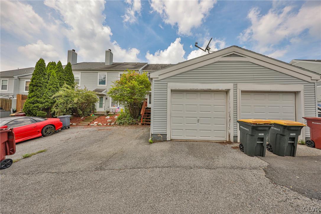 1258 Forest Road Whitehall, PA 18052 - Photo 37 of 40 Gallery Image 37