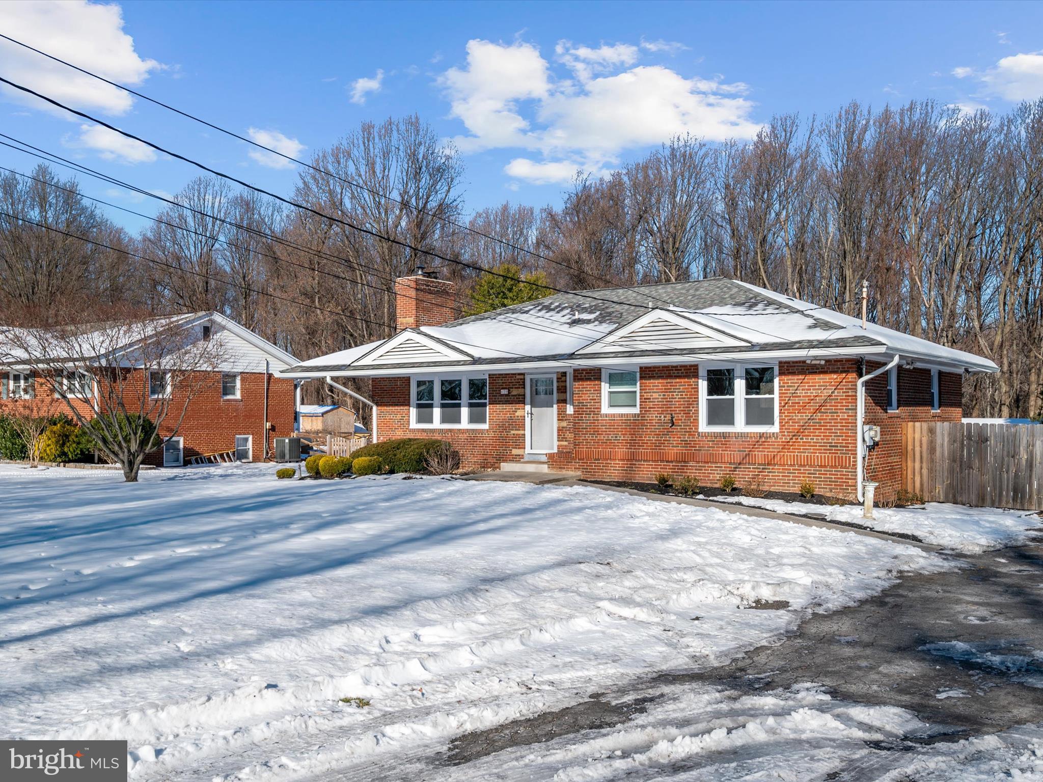 620 Ednor Road Ashton, MD 20861 - Photo 3 of 50