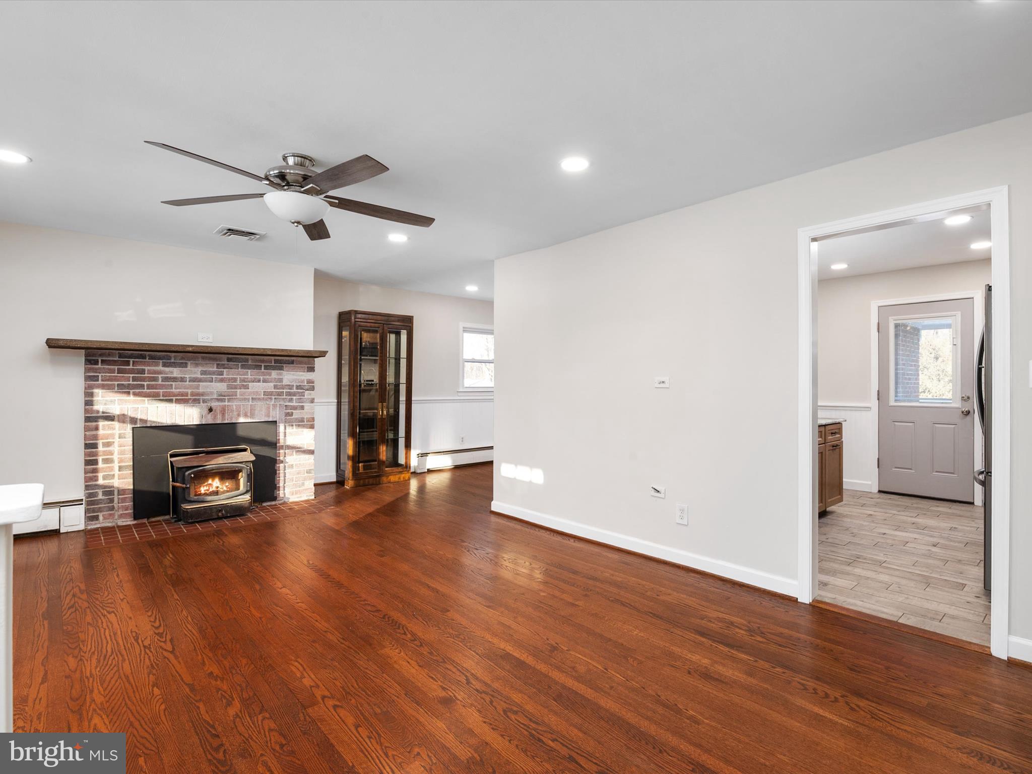 620 Ednor Road Ashton, MD 20861 - Photo 8 of 50