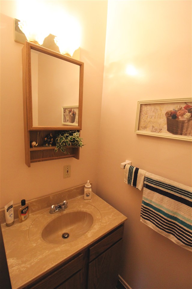5210 North Jennings Road Flint, MI 48504 - Photo 13 of 23 31389250-12.JPG