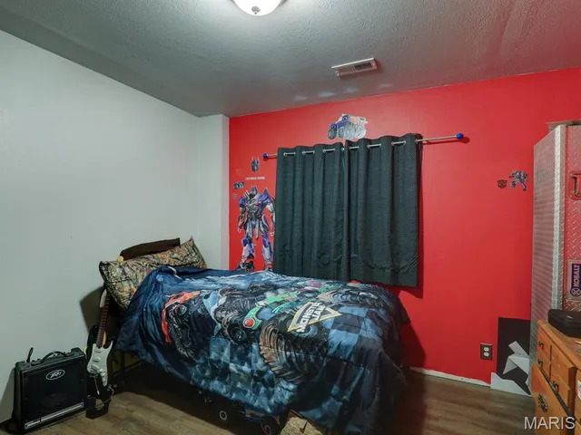 $630,000 | 32019 County Road 358, Canton, MO 63435