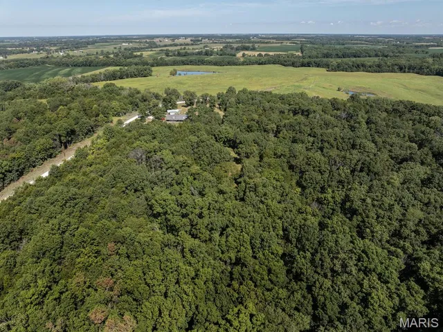 $630,000 | 32019 County Road 358, Canton, MO 63435