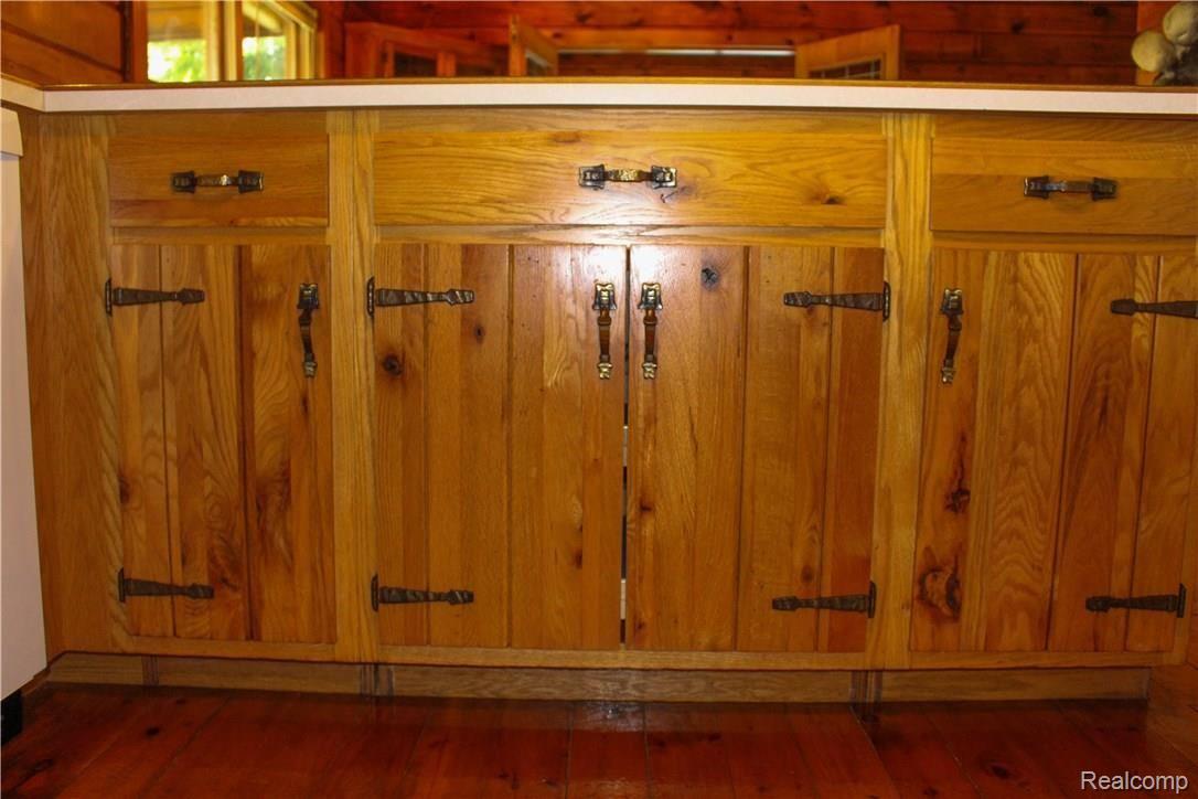 4165 Morgan Road Lake Orion, MI 48359 - Photo 35 of 81 View of cabinetry.