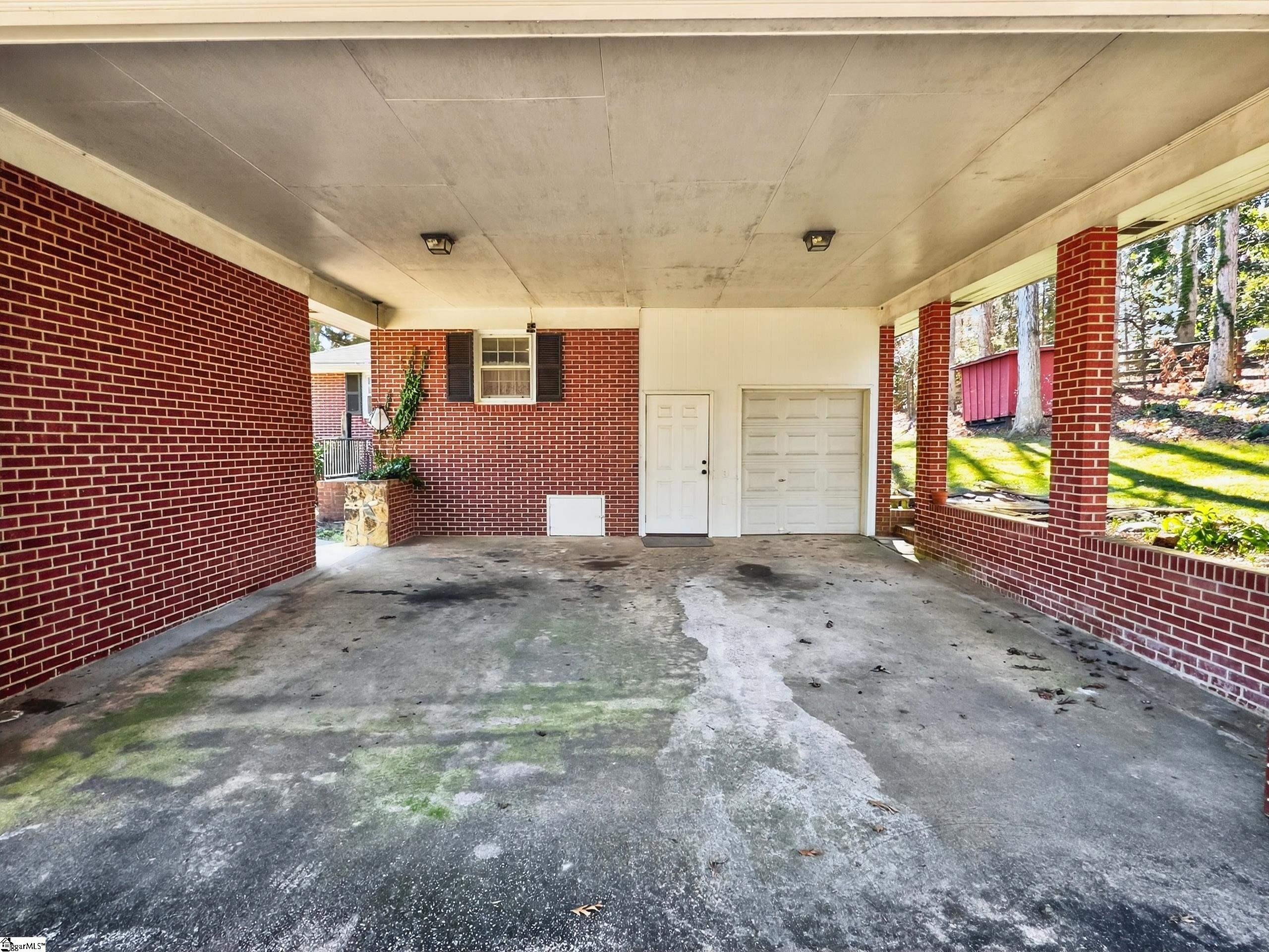 309 Kings Road Anderson, SC 29621 - Photo 28 of 41