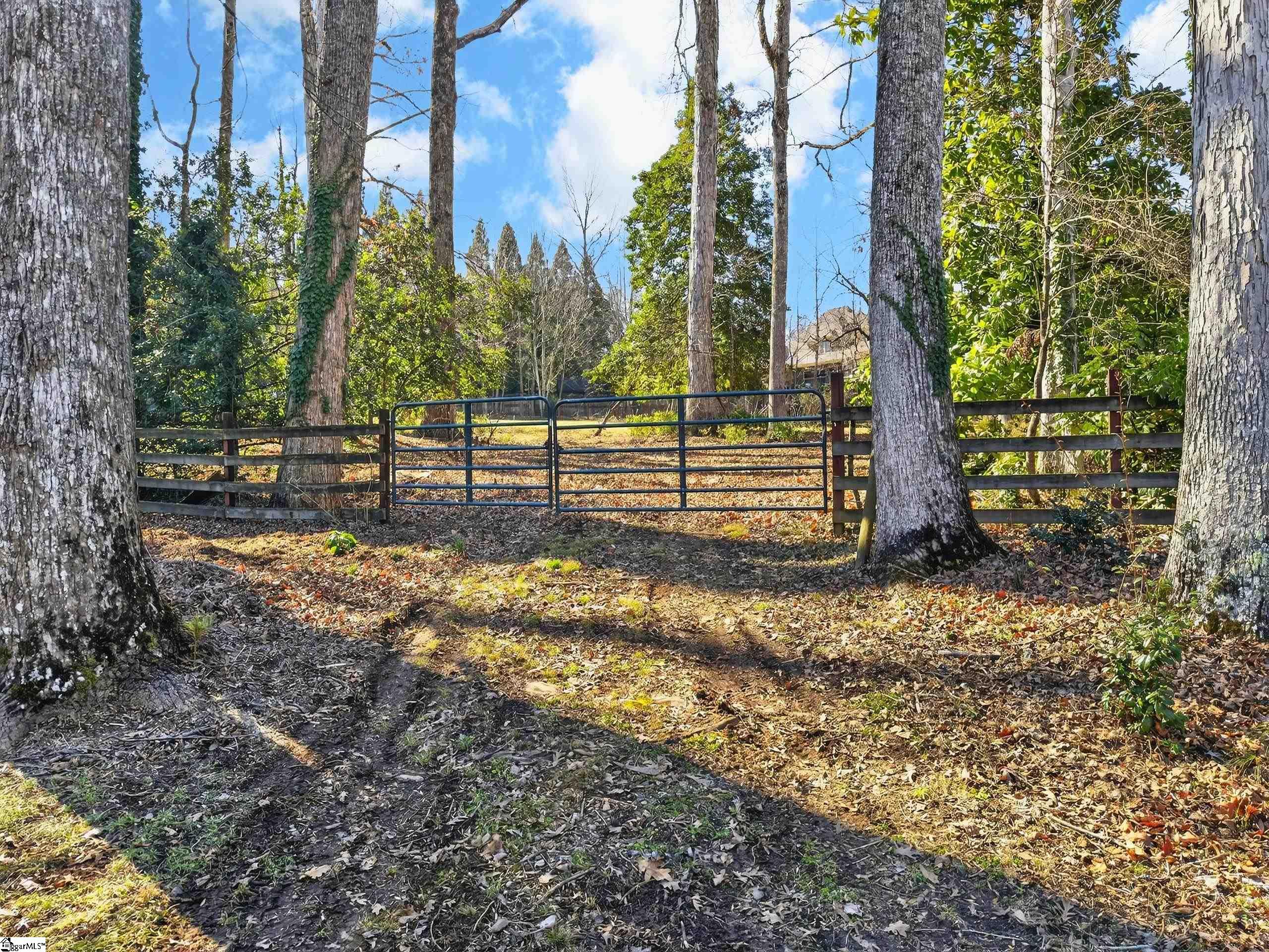 309 Kings Road Anderson, SC 29621 - Photo 36 of 41