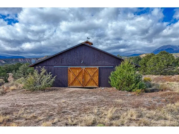 a view of backyard with green space