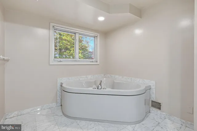 $5,200 | 5715 Massachusetts Avenue, Bethesda, MD 20816