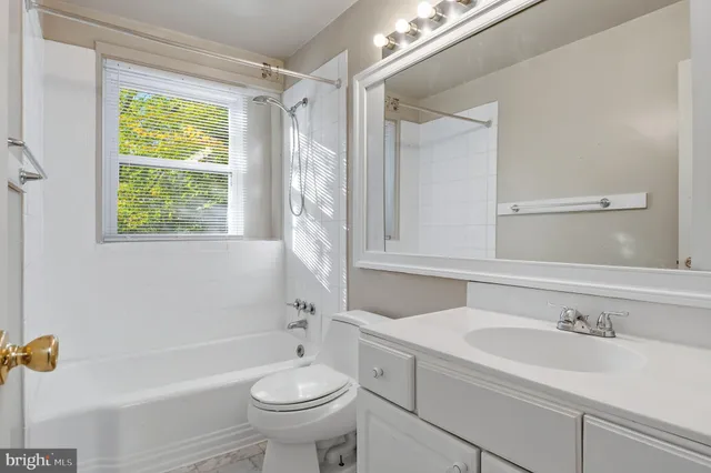 $5,200 | 5715 Massachusetts Avenue, Bethesda, MD 20816