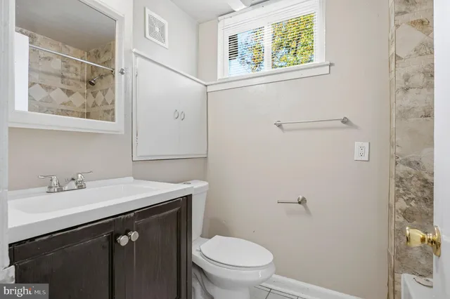 a view of a livingroom with a fireplace