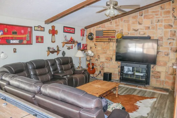 $518,000 | 146 Creekside Estates, Onalaska, TX 77360