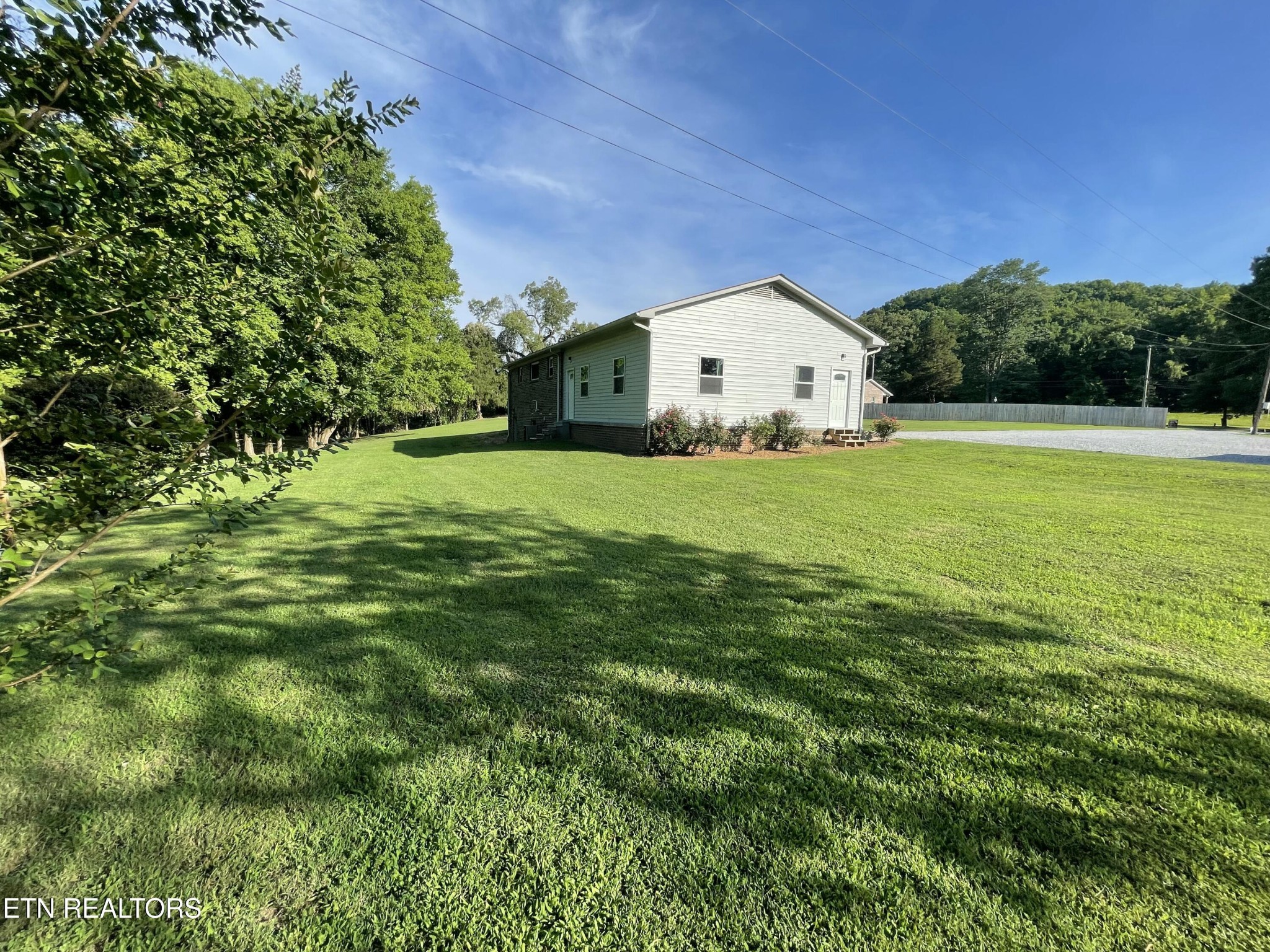 148 Porter Lane Spring City, TN 37381 - Photo 3 of 55