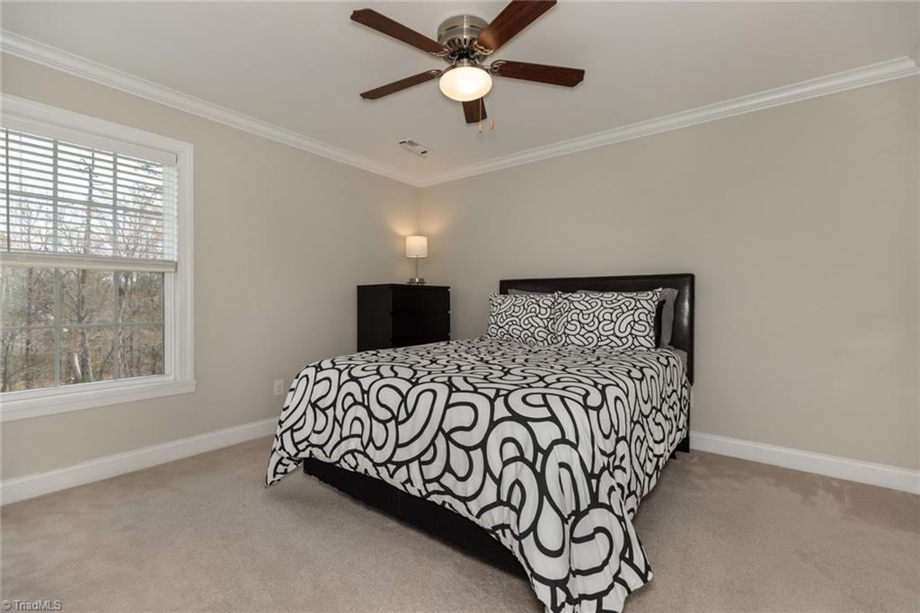 2826 Fallin Court High Point, NC 27262 - Photo 31 of 45