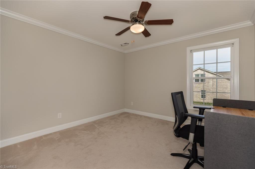 2826 Fallin Court High Point, NC 27262 - Photo 34 of 45