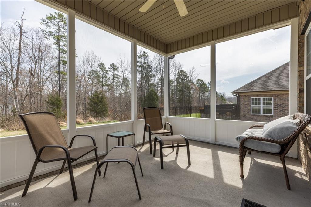 2826 Fallin Court High Point, NC 27262 - Photo 37 of 45