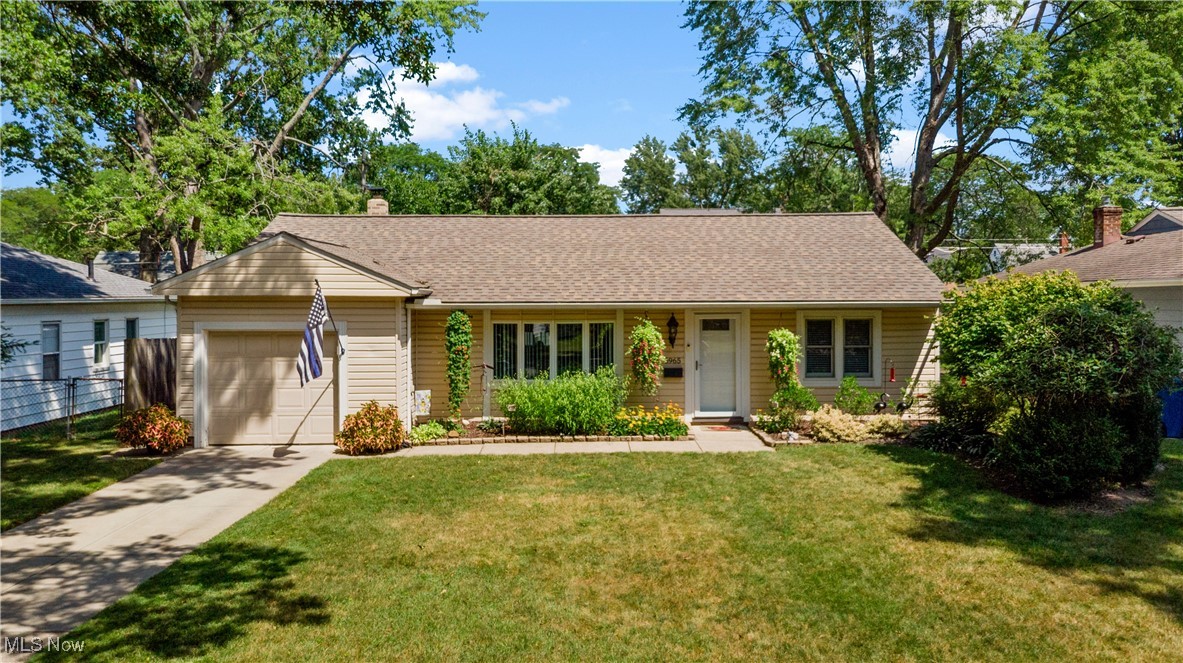 6965 Oakwood Road Parma Heights, OH 44130 - Photo 1 of 33