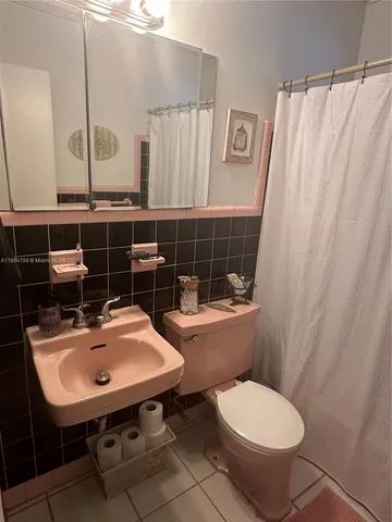 $450,000 | 6850 Simms Street, Hollywood, FL 33024