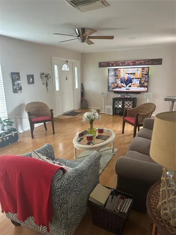 $450,000 | 6850 Simms Street, Hollywood, FL 33024