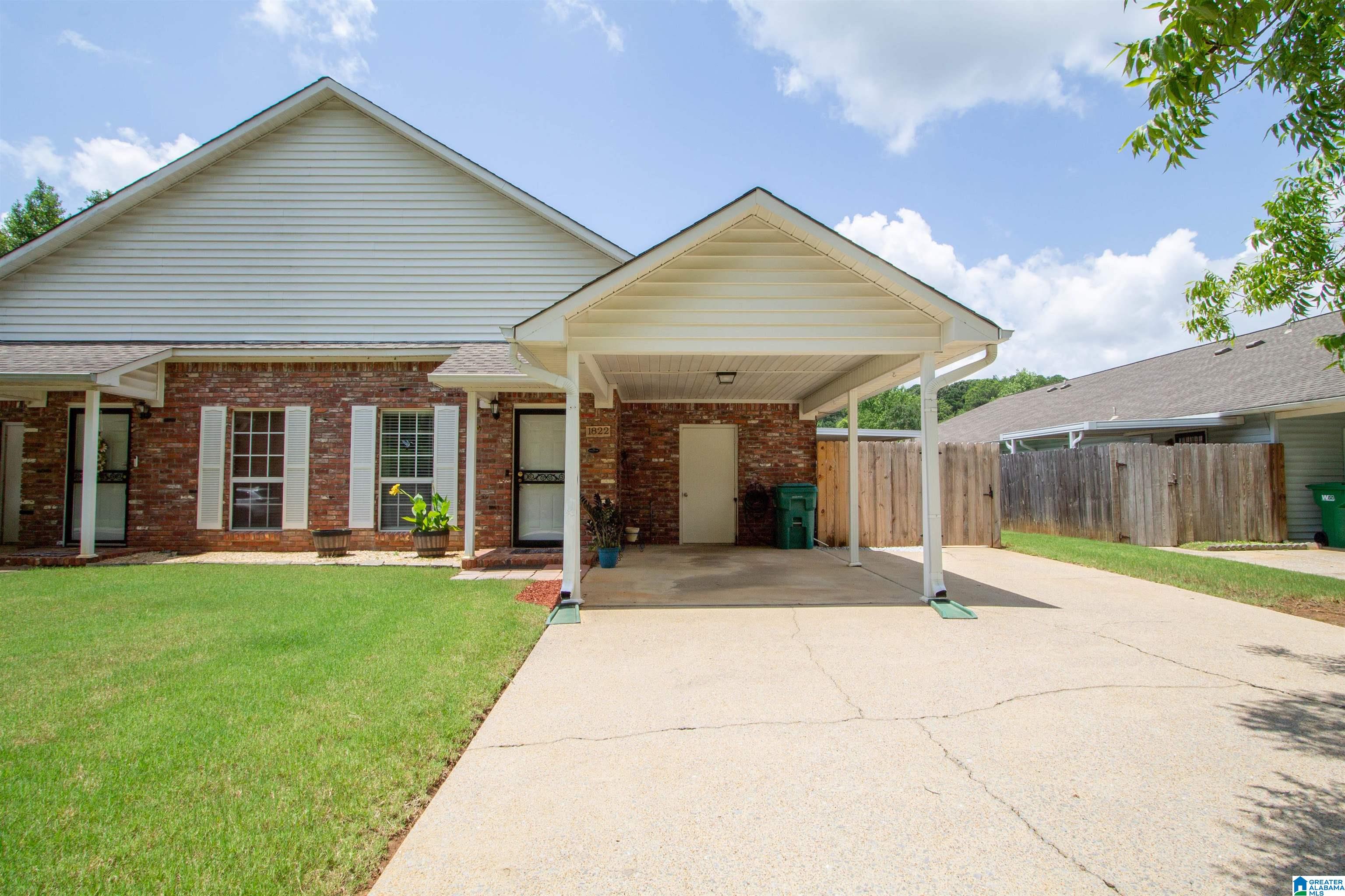 1822 Oakleaf Lane Birmingham, AL 35215 - Photo 1 of 28