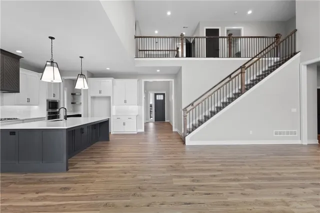 $813,930 | 17168 South Laurelwood Street, Olathe, KS 66062