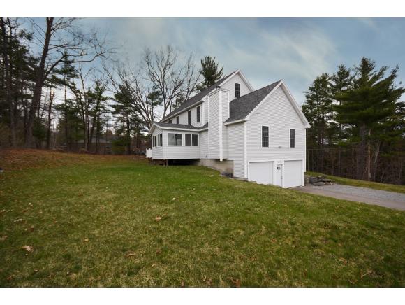 675 Straw Road Manchester, NH 03102 - Photo 2 of 25