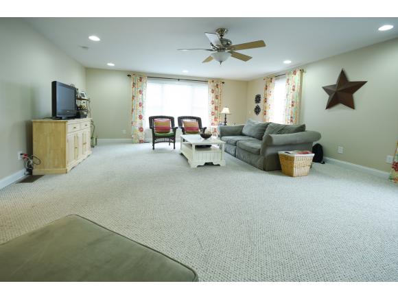 675 Straw Road Manchester, NH 03102 - Photo 16 of 25