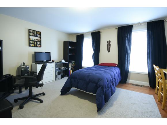 675 Straw Road Manchester, NH 03102 - Photo 18 of 25