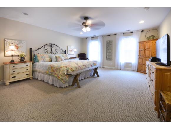 675 Straw Road Manchester, NH 03102 - Photo 23 of 25