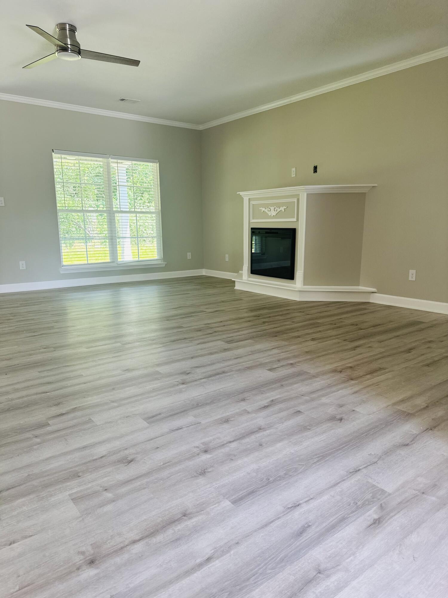 2158 Bayvale Road Augusta, GA 30909 - Photo 4 of 7 Family room