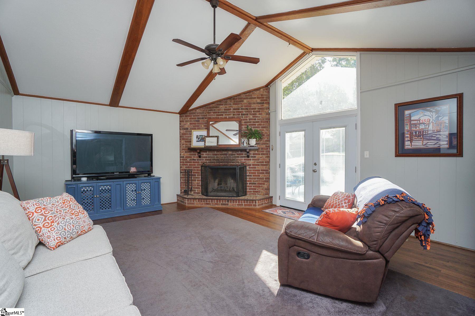 835 Butler Springs Road Greenville, SC 29615 - Photo 4 of 30 Gallery Image 4