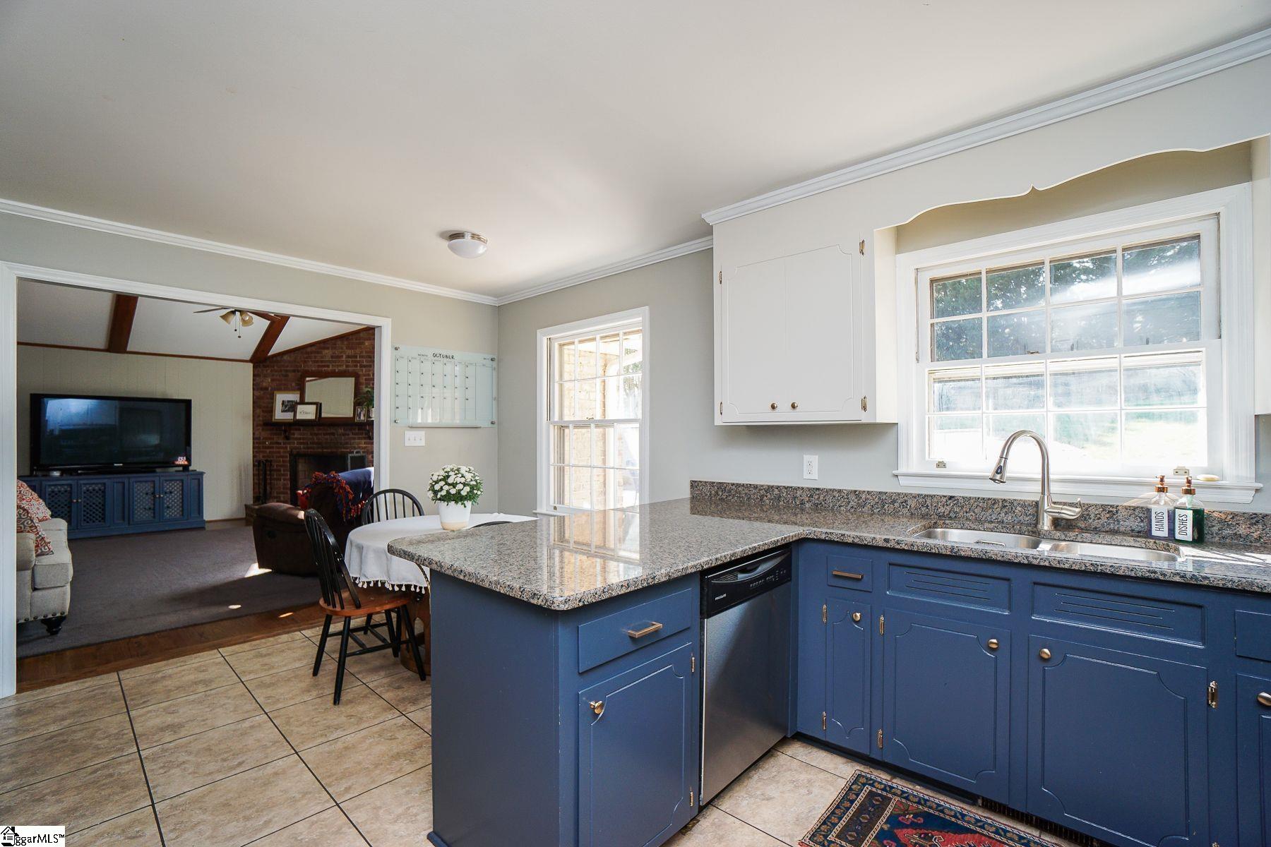 835 Butler Springs Road Greenville, SC 29615 - Photo 5 of 30 Gallery Image 5