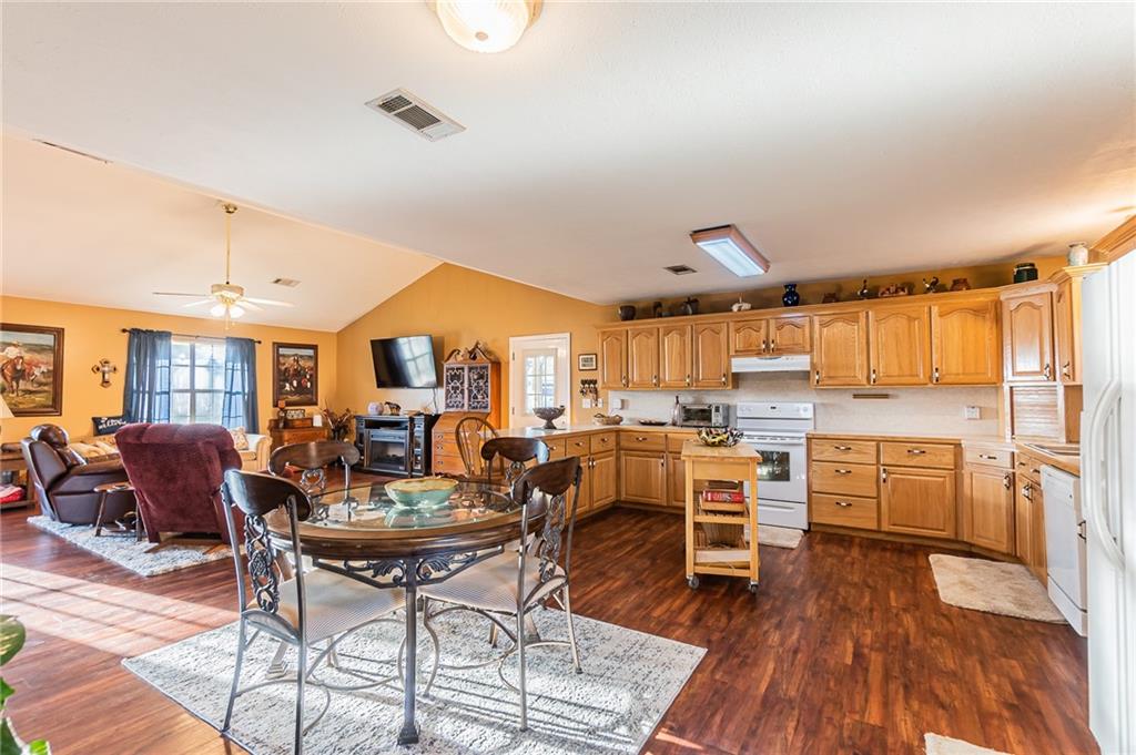 100 Moreno Road Glenmora, LA 71433 - Photo 13 of 25 Gallery Image 13