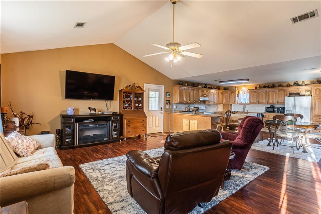 100 Moreno Road Glenmora, LA 71433 - Photo 8 of 25 Gallery Image 8