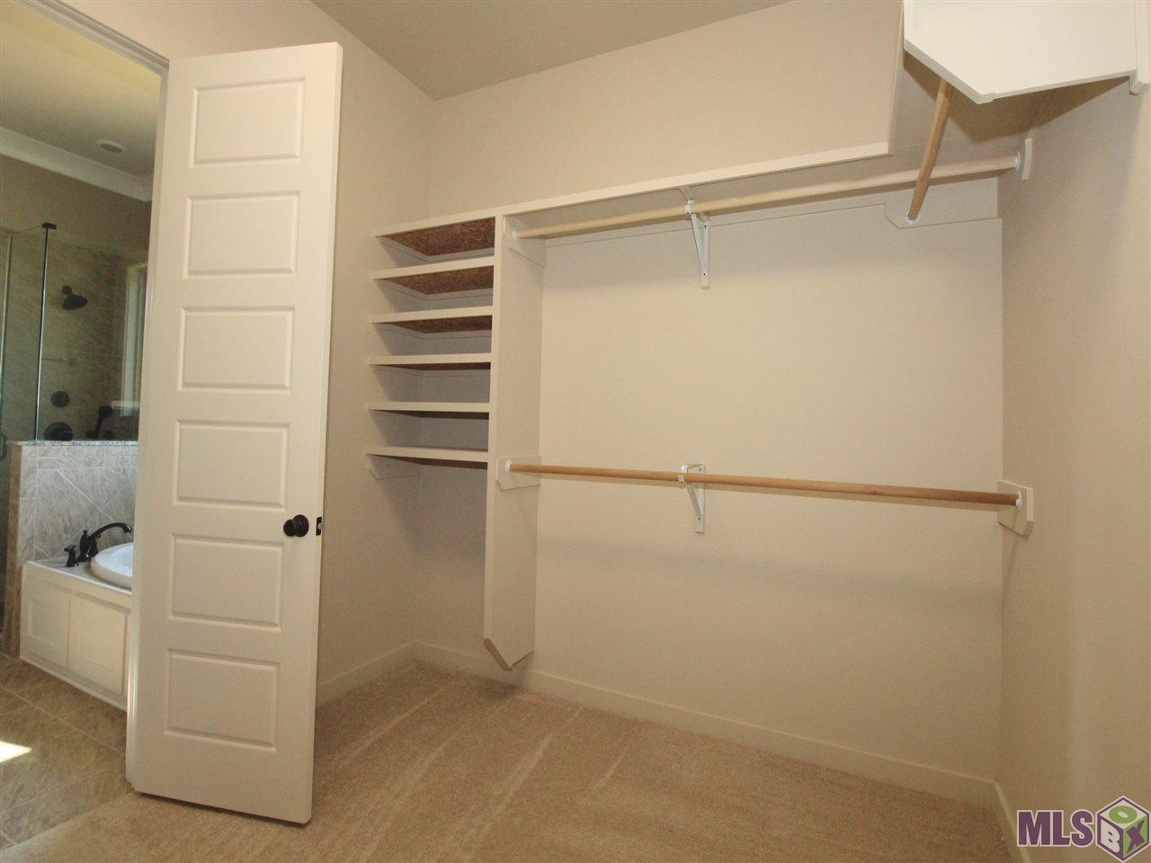 6517 Muir Street Baton Rouge, LA 70817 - Photo 23 of 31 Master Closet - Side 2