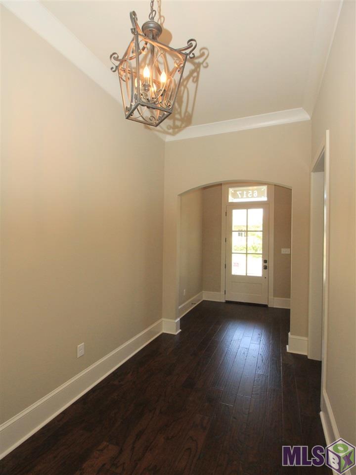 6517 Muir Street Baton Rouge, LA 70817 - Photo 5 of 31 Foyer