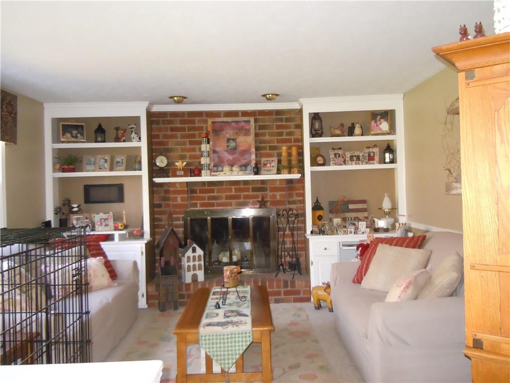 2328 Cramden Road Upper St. Clair, PA 15241 - Photo 4 of 20 Gallery Image 4