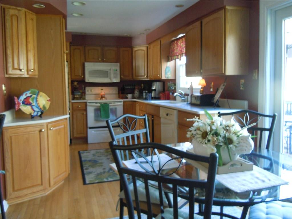 2328 Cramden Road Upper St. Clair, PA 15241 - Photo 5 of 20 Gallery Image 5