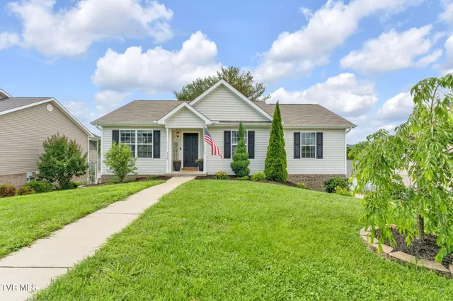 $308,000 | 118 Violet Lane, Bluff City, TN 37618
